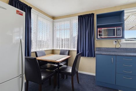 Photo of property in 18 Wakefield Street, Awapuni, Palmerston North, 4412