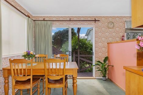 Photo of property in 20 Cassley Crescent, Papakowhai, Porirua, 5024