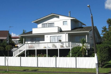 Photo of property in 34 Marendellas Drive, Bucklands Beach, Auckland, 2014