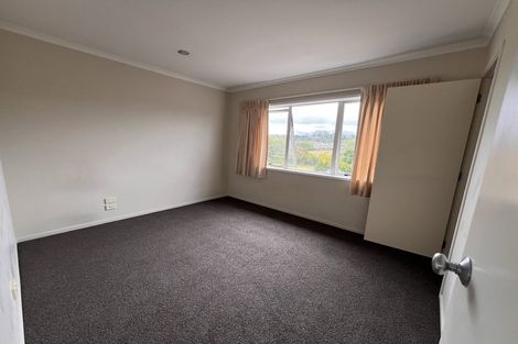 Photo of property in 9 Canyon Drive, Oteha, Auckland, 0632