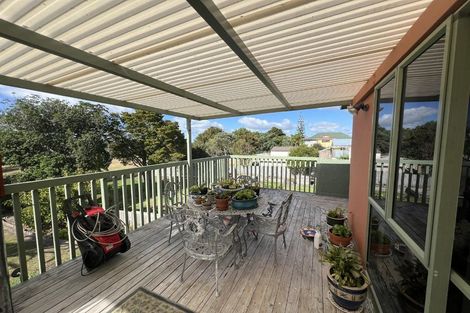 Photo of property in 1361b Whangaparaoa Road, Army Bay, Whangaparaoa, 0930