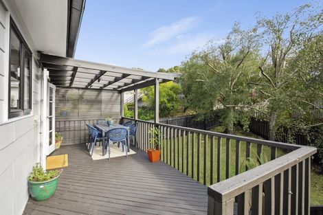 Photo of property in 15 Panzic Place, Glen Eden, Auckland, 0602