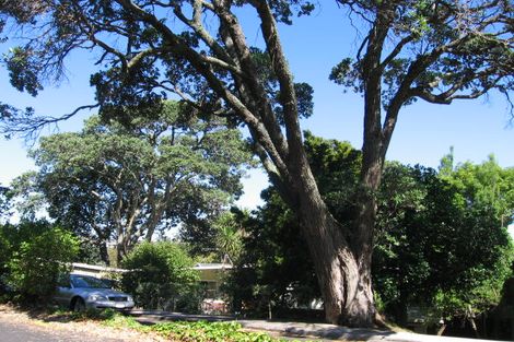 Photo of property in 21 Sylvan Park Avenue, Milford, Auckland, 0620