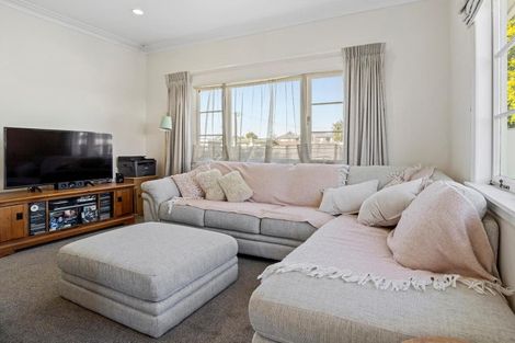 Photo of property in 180 Massey Street, Frankton, Hamilton, 3204