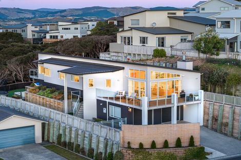 Photo of property in 61 Saint Ives Drive, Camborne, Porirua, 5026