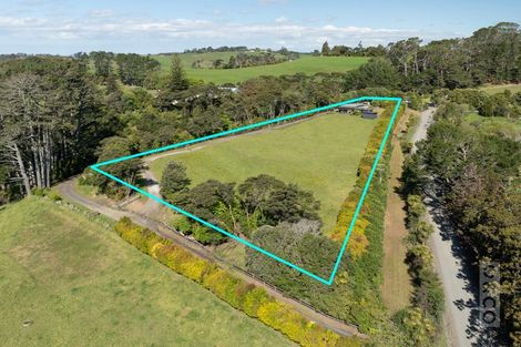 Photo of property in 35a Fork Road, Kumeu, 0891