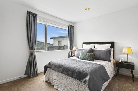 Photo of property in 21 Golden Morning Drive, Albany Heights, Auckland, 0632