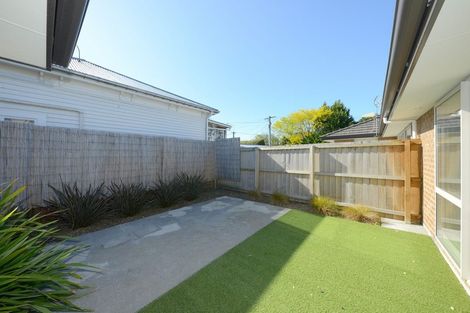 Photo of property in 2/43 Waltham Road, Sydenham, Christchurch, 8023