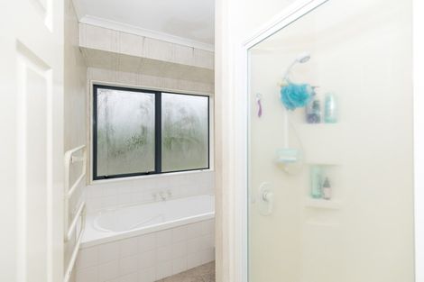 Photo of property in 14 Pointon Glade, Grandview Heights, Hamilton, 3200