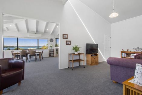 Photo of property in 139 Athenree Road, Athenree, Katikati, 3177