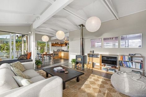 Photo of property in 131 Riria Kereopa Memorial Drive, Raglan, 3297