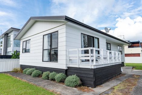 Photo of property in 617a Harbour View Road, Whangamata, 3620