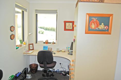 Photo of property in 924 Oneriri Road, Kaiwaka, 0573