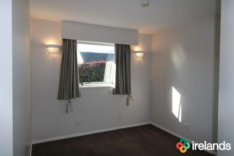 Photo of property in 2 Canberra Place, Redwood, Christchurch, 8051