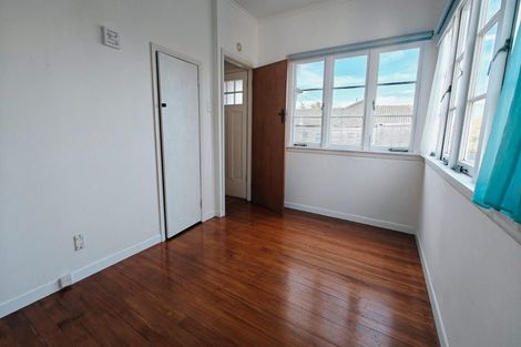 Photo of property in 1/72 Nile Road, Milford, Auckland, 0620