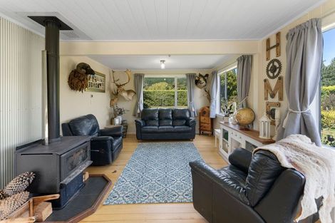 Photo of property in 4 Leigh Road, Foxhill, Wakefield, 7095