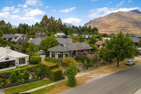 Photo of property in 25 Oregon Drive, Kelvin Heights, Queenstown, 9300