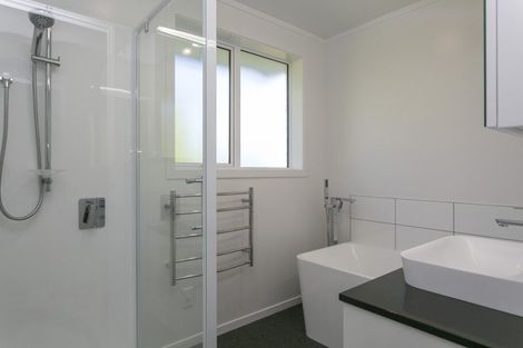 Photo of property in 10 Kensington Place, Richmond Heights, Taupo, 3330