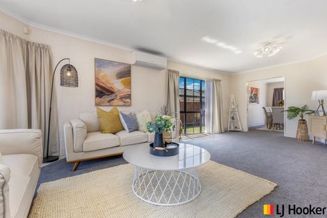 Photo of property in 11 Trossach Place, Wattle Downs, Auckland, 2103