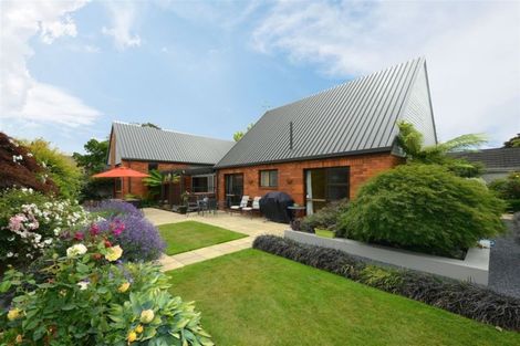 Photo of property in 27 Strathean Avenue, Avonhead, Christchurch, 8042