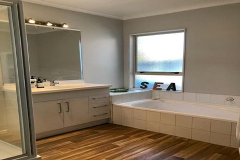 Photo of property in 10 Monterey Key, Papamoa Beach, Papamoa, 3118