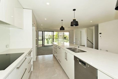 Photo of property in 15 Whakata Lane, Mairangi Bay, Auckland, 0630