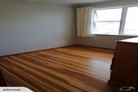 Photo of property in 43 Park Road, Glenfield, Auckland, 0629