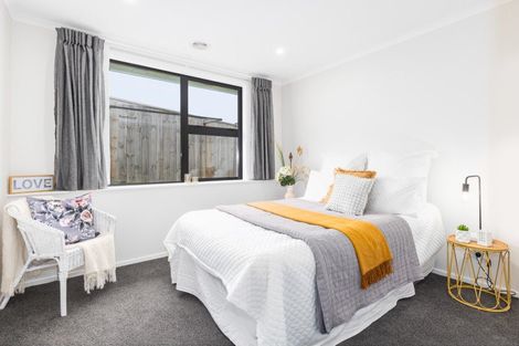 Photo of property in 22 Queen Charlotte Drive, Aotea, Porirua, 5024