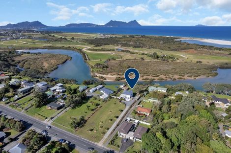 Photo of property in 72 Marsden Point Road, Ruakaka, 0116