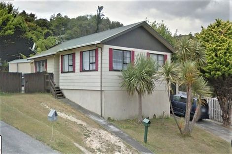 Photo of property in 112 Norana Road, Timberlea, Upper Hutt, 5018