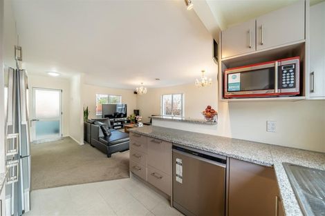 Photo of property in 2/35 Tahi Street, Miramar, Wellington, 6022