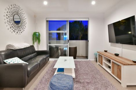 Photo of property in 39/3 Riverside Road, Orewa, 0931