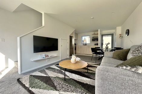 Photo of property in 27 Tensing Place, Sockburn, Christchurch, 8042