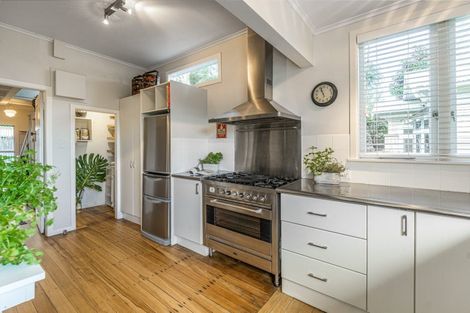 Photo of property in 11a Buchanan Street, Devonport, Auckland, 0624