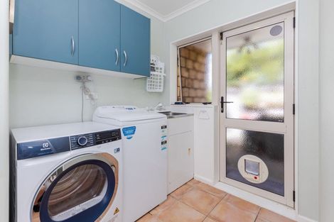 Photo of property in 44 Limousin Place, Grandview Heights, Hamilton, 3200