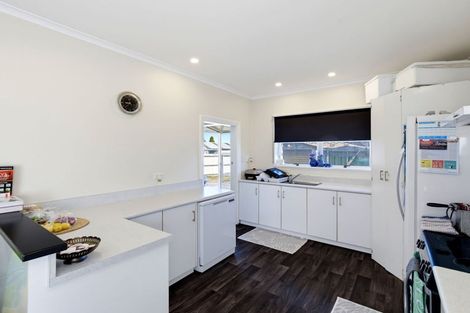 Photo of property in 70 Mcmurdo Street, Tinwald, Ashburton, 7700