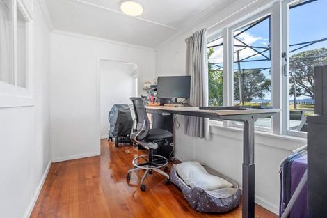 Photo of property in 2a Finch Street, One Tree Point, 0118