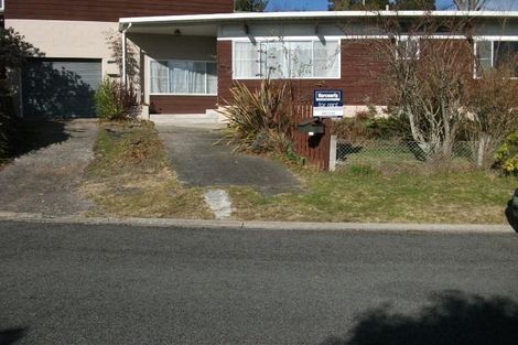 Photo of property in 15 Scenic Heights, Acacia Bay, Taupo, 3330