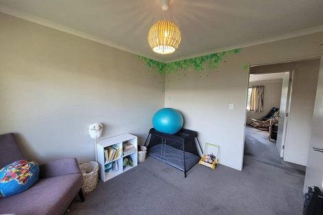 Photo of property in 2 Sam Meads Way, Greytown, 5712