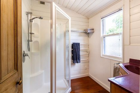 Photo of property in 205 Grove Road, Mayfair, Hastings, 4122