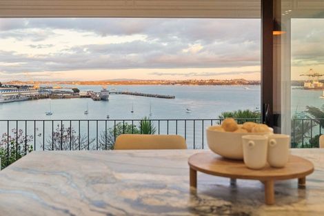 Photo of property in 31a Stanley Point Road, Stanley Point, Auckland, 0624