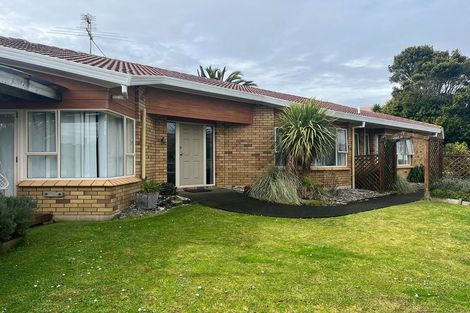 Photo of property in 2 Taiko Court, Northpark, Auckland, 2013