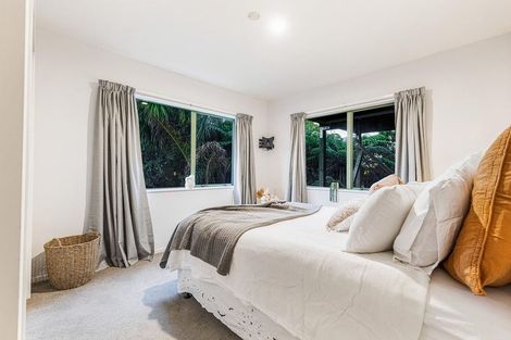 Photo of property in 153d Colwill Road, Massey, Auckland, 0614