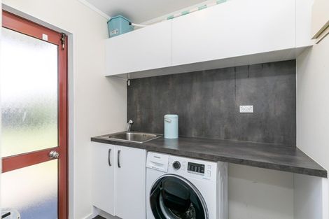 Photo of property in 7 Myrlene Place, Nawton, Hamilton, 3200