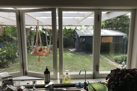 Photo of property in 38 Edgars Road, Westmere, Auckland, 1022