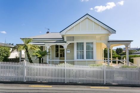 Photo of property in 31 Cameron Road, Bluff Hill, Napier, 4110