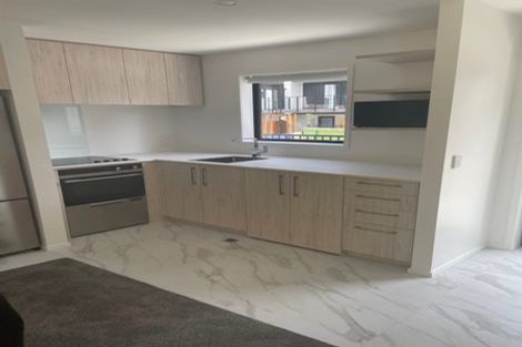 Photo of property in 9/59 Matipo Road, Te Atatu Peninsula, Auckland, 0610