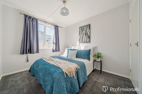 Photo of property in 5 Holly Grove, Maungaraki, Lower Hutt, 5010