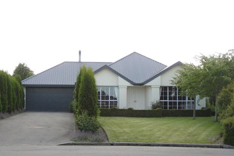 Photo of property in 16 Melford Close, Rangiora, 7400