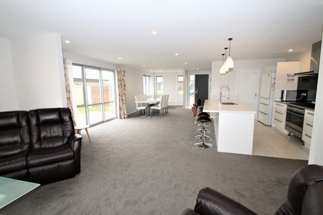 Photo of property in 6 Roblyn Place, Mosgiel, 9024